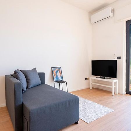 Central & Elegant Loft - With Balcony Bari Buitenkant foto