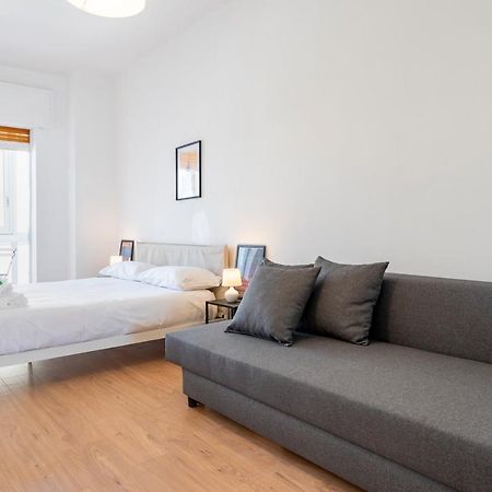 Central & Elegant Loft - With Balcony Bari Buitenkant foto