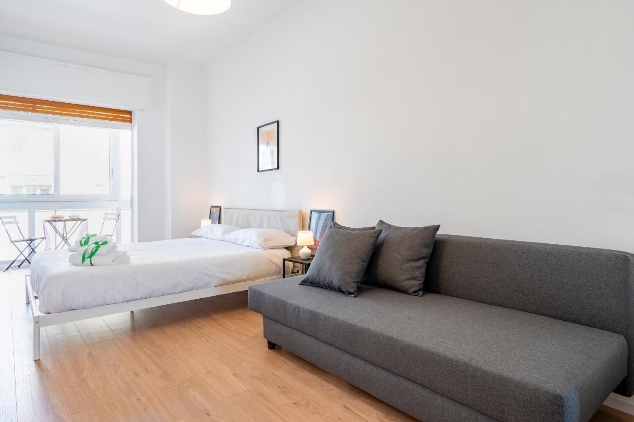 Central & Elegant Loft - With Balcony Bari Buitenkant foto