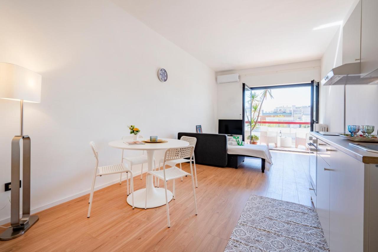 Central & Elegant Loft - With Balcony Bari Buitenkant foto